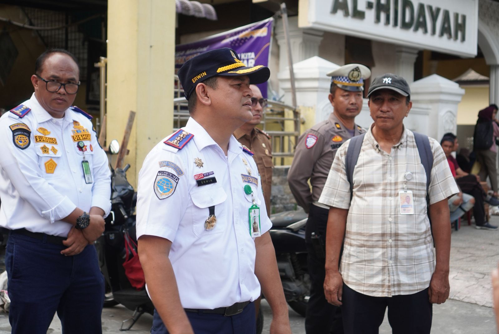 TINJAU: Kadis Perhubungan Kota Medan, Erwin Saleh meninjau langsung lokasi parkir Jalan Jawa dan Jalan Irian Barat. (Dok: istimewa)