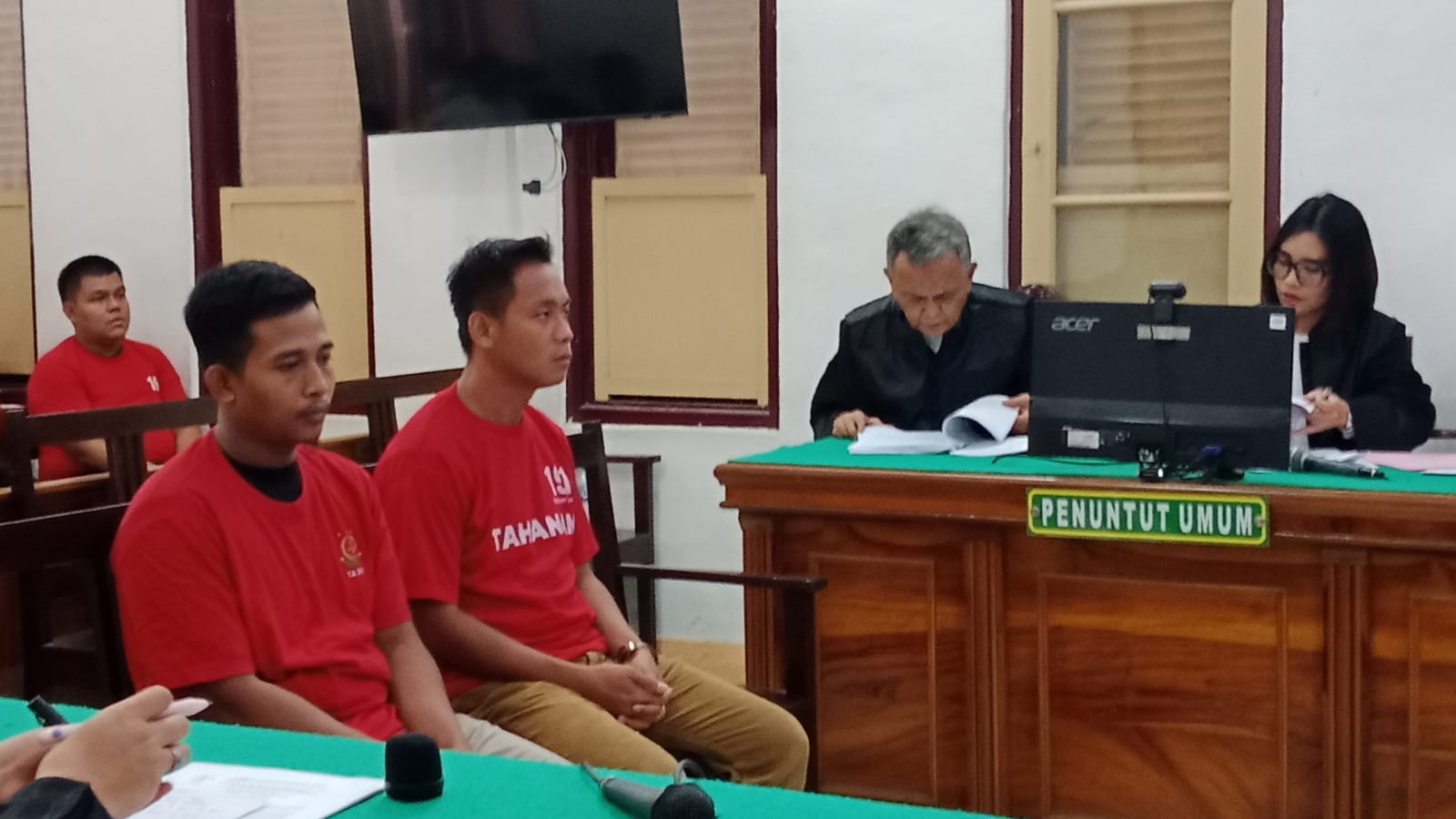 SECURITY: Kedua security D