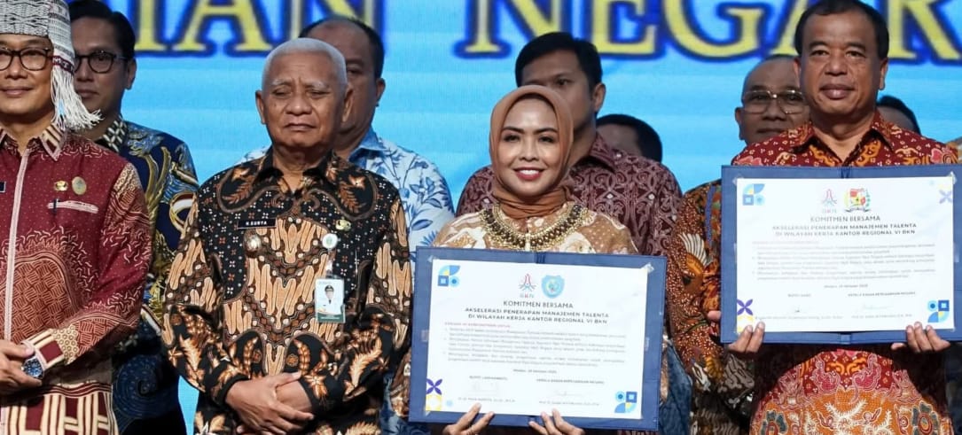 Bupati Labuhanbatu bersama seluruh kepala daerah se-Sumatera Utara menandatangani Komitmen Bersama Penguatan Penetapan Manajemen Aparatur Sipil Negara (ist)