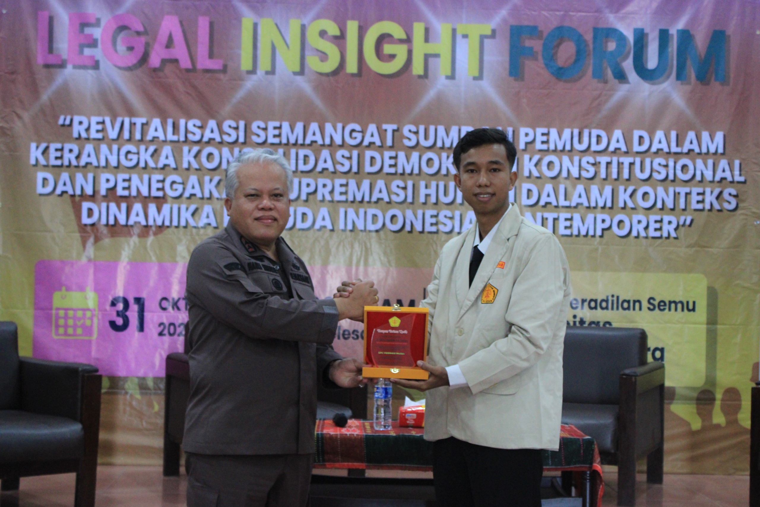 FORUM: Kajati Sumut Harli Siregar saat menghadiri Forum Permahi Medan di USU, Jumat (31/10/2025). (Dok: Istimewa)
