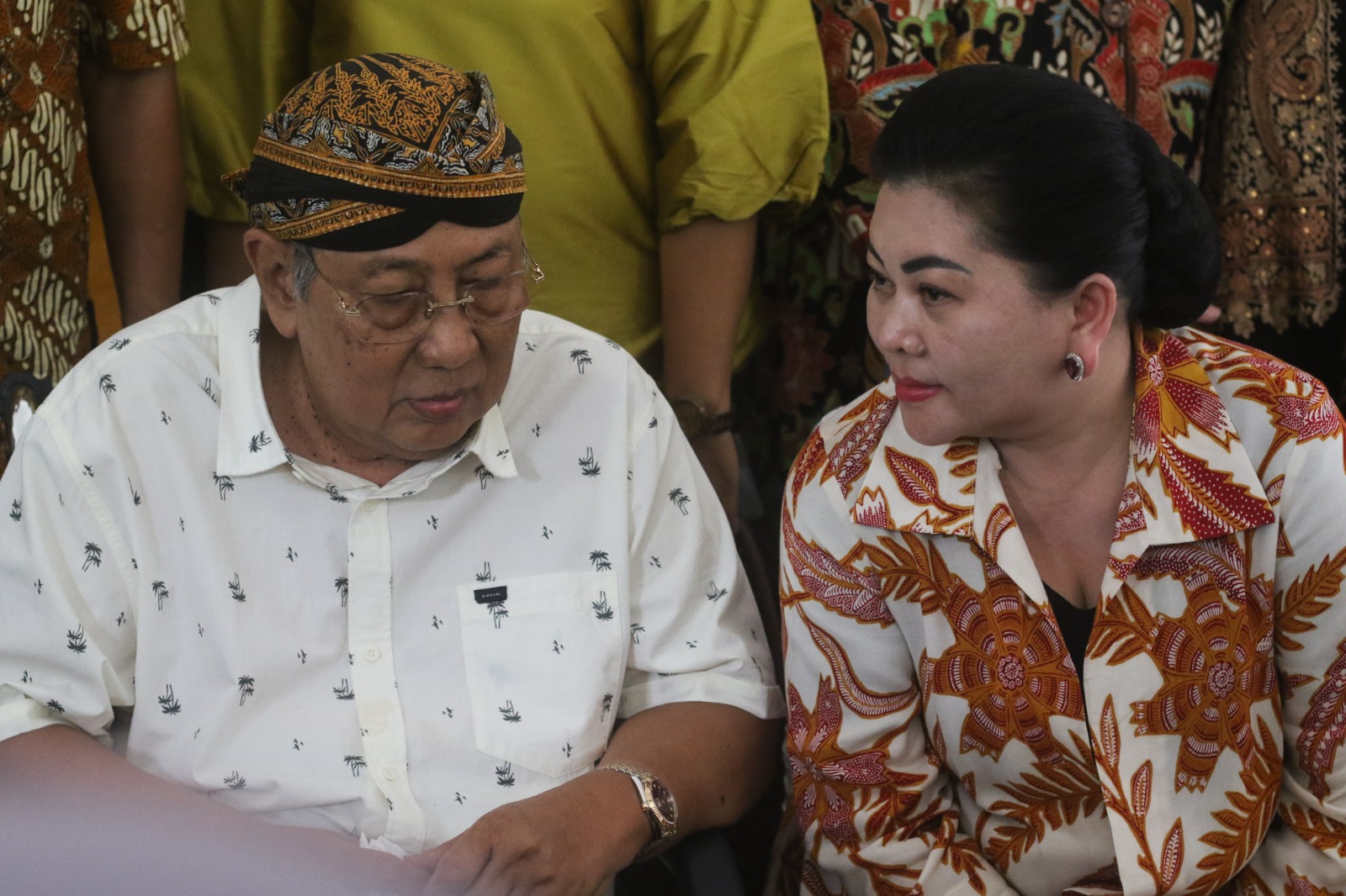 Pakubuwono (PB) XIII (semasa hidup) dan permaisuri. (Jawa Pos/Sumut Pos)