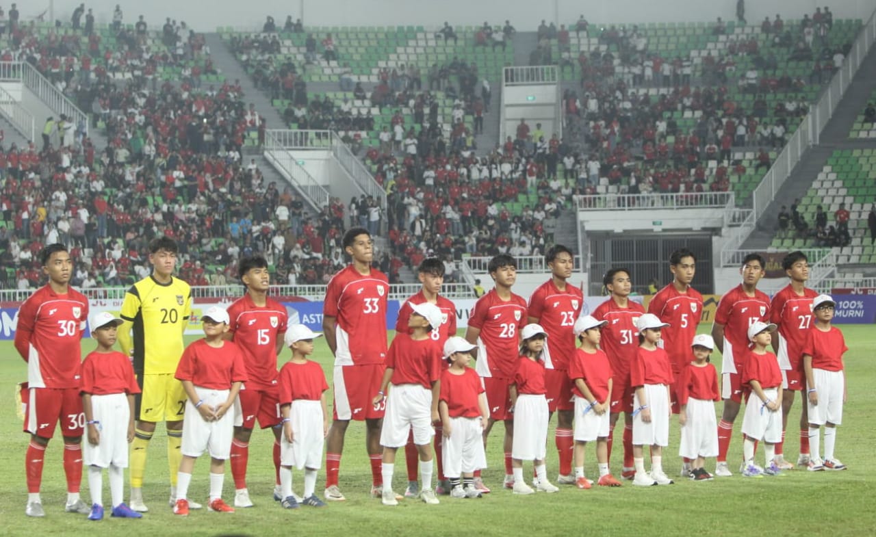 Timnas Indonesia U-17 saat mengikuti Piala Kemerdekaan 2025 di Stadion Utama Sumatera Utara. (Triadi Wibowo/ Sumut Pos)