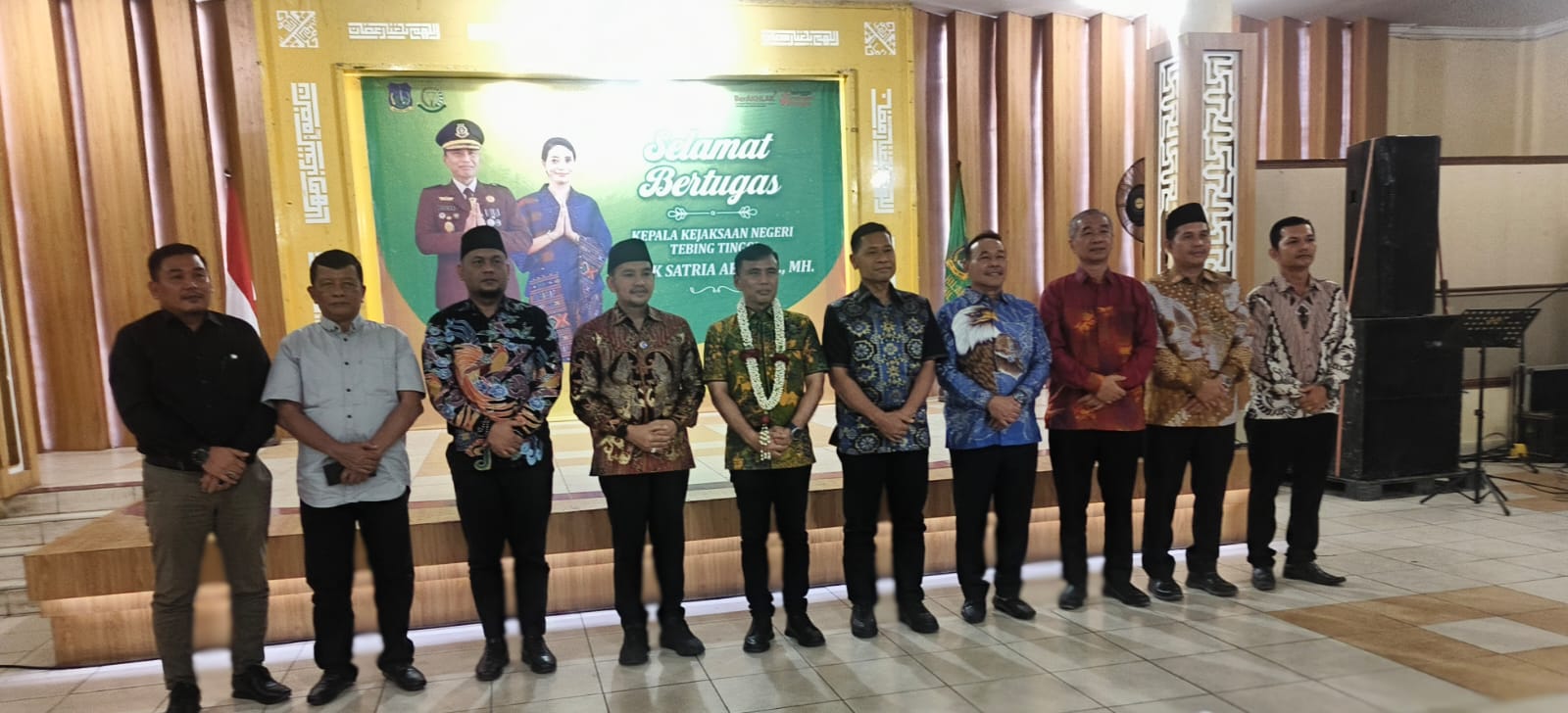 Wali Kota Tebingtinggi Iman Irdian Saragih, Wakil Wali Kota Chairil Mukmin Tambunan, bersama Kajari Tebingtinggi Satria Abdi dan jajaran Forkopimda. (AZAN PURBA/SUMUT POS)