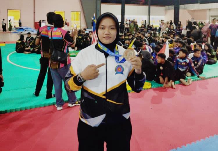 UNPAB: Dwi Anggraini dari Unpab juara 1 pada 3rd International Batam Pencak Silat Open Tahun 2025. (Istimewa/Sumut Pos)