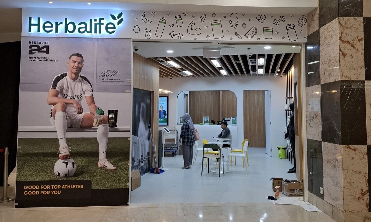 Sales Center Herbalife di Cambridge City Square, Jalan S. Parman No.217, Petisah Tengah, Kota Medan.