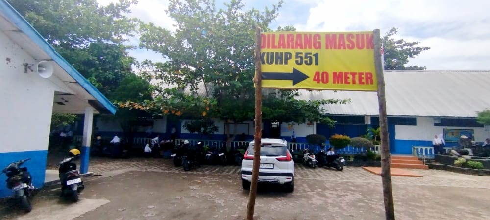 Komplek SMPN 1 Rantau Utara mengalami polemik sengketa kepemilikan lahan dengan warga.(FAJAR/SUMUT POS)