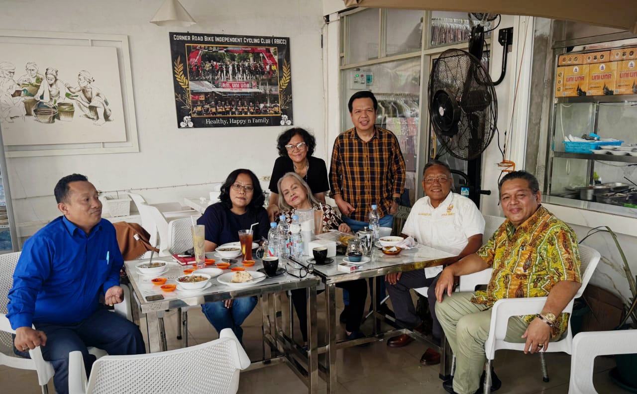 FORMAPSU: dr Tuahman Purba MKes (kanan) diskusi terkait stunting di Medan. (Istimewa/Sumut Pos)