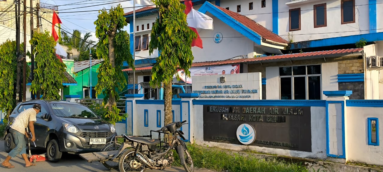 Kantor PDAM Tirtasari di Jalan Monginsidi, Binjai Kota. (Teddy Akbari/Sumut Pos)