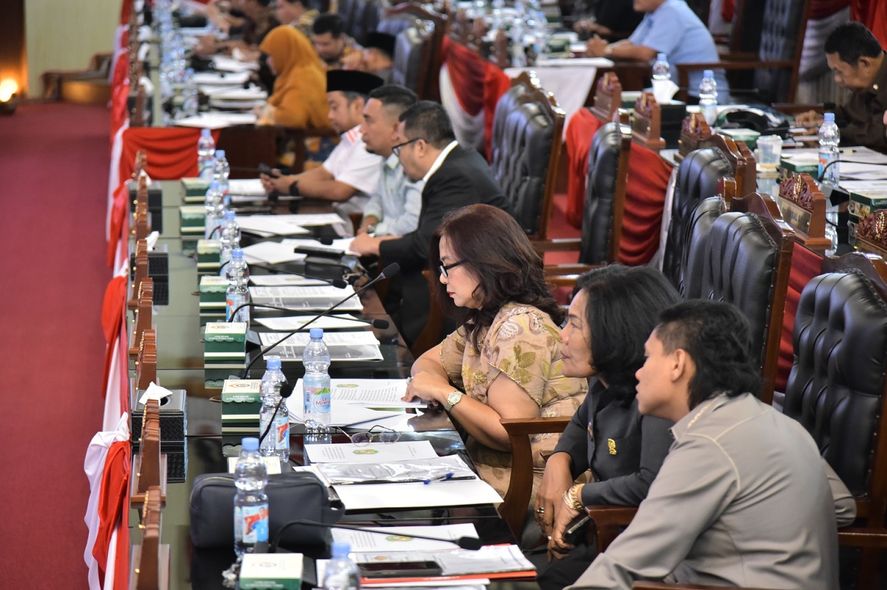 Para anggota DPRD Kota Medan.