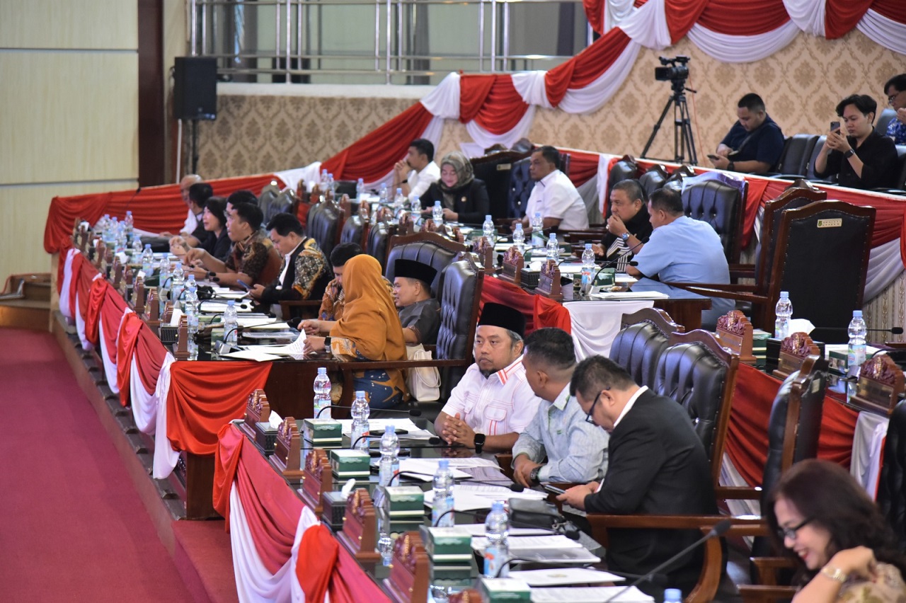 Para anggota DPRD Kota Medan.