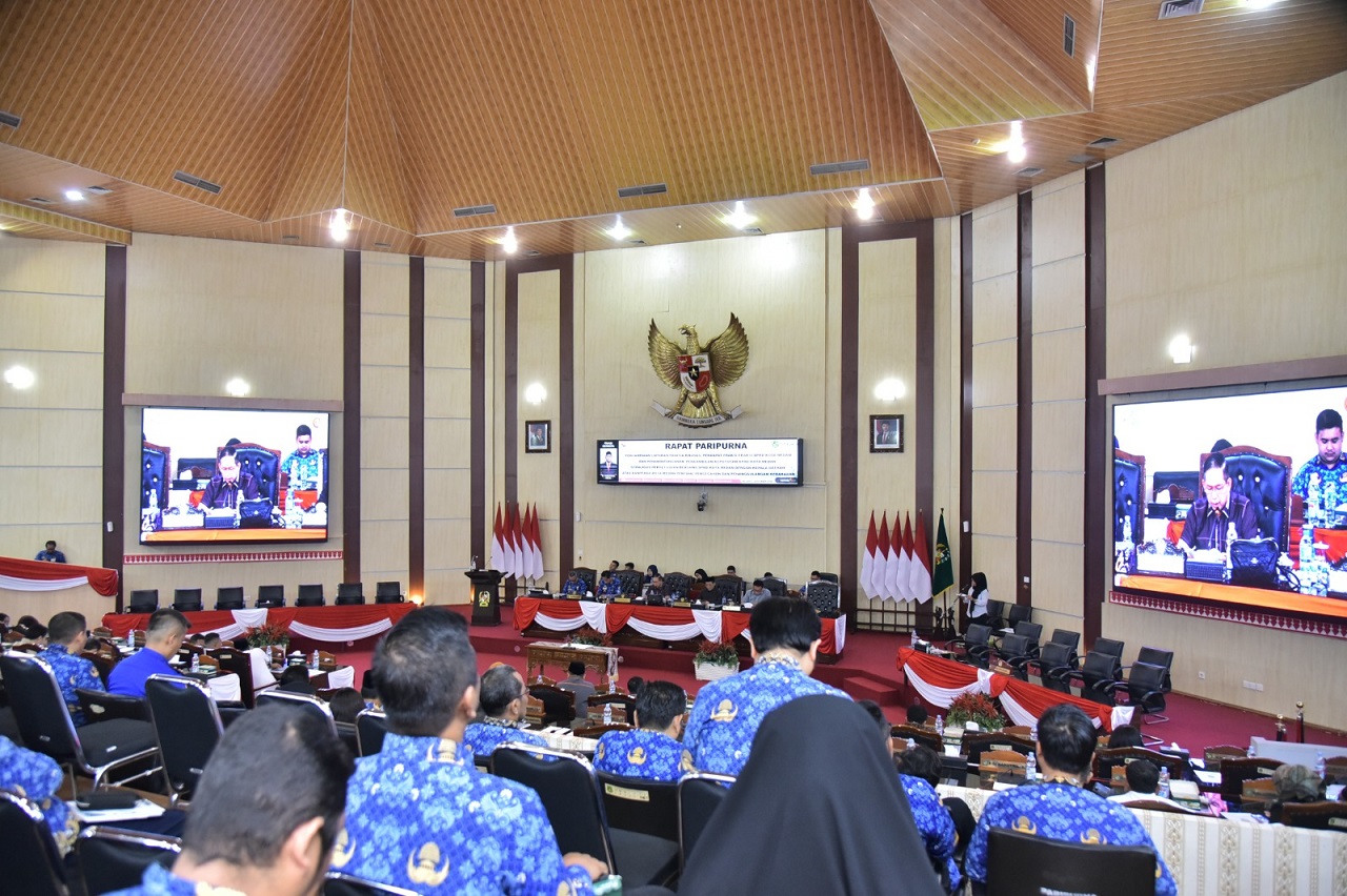 Para peserta yang diundang hadir di kegiatan Ranperda Kota Medan tentang Pencegahan dan Penanggulangan&nbsp;Kebakaran.