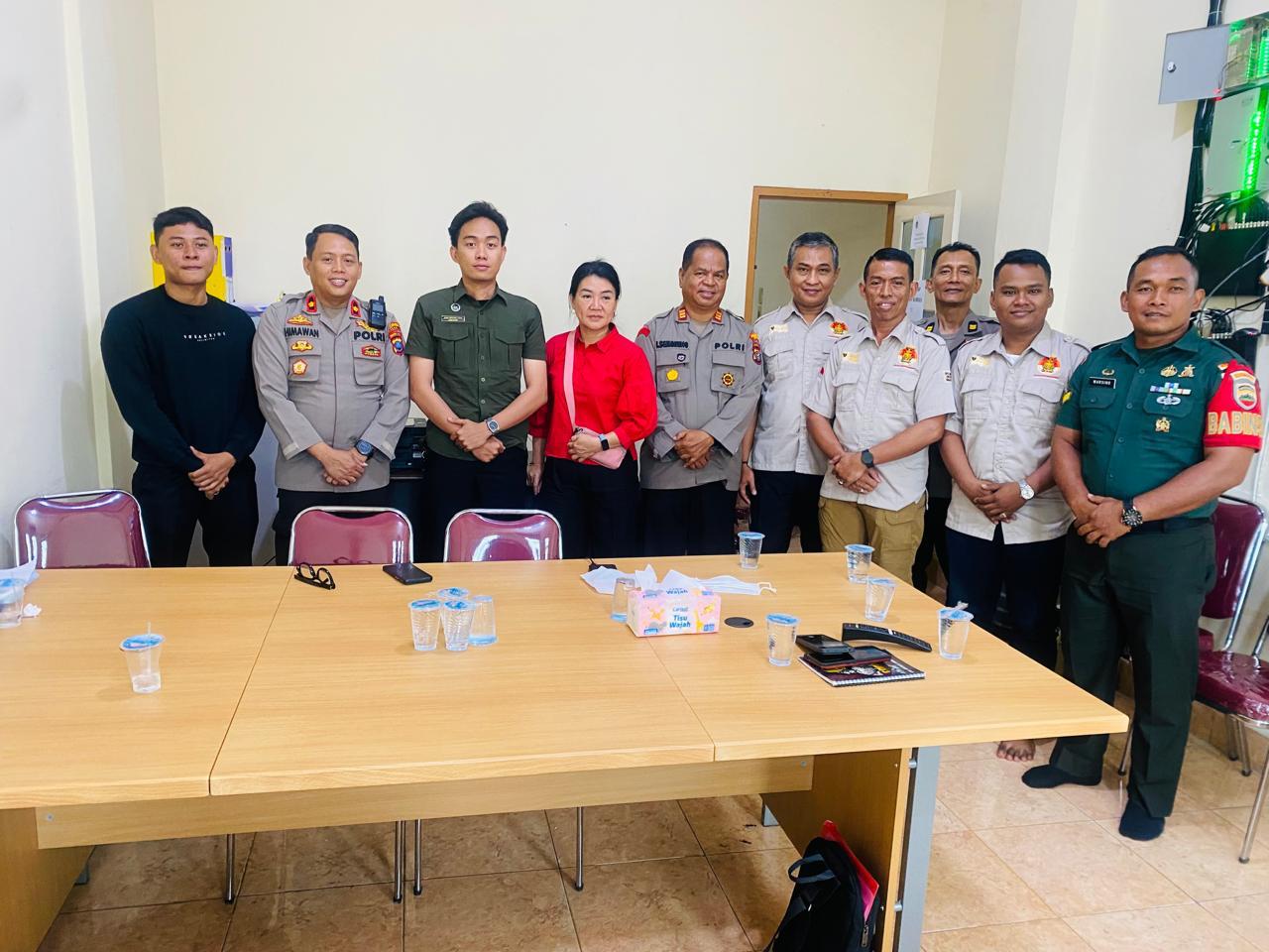 BERTEMU: Pengurus MAI Medan bertemu dengan berbagai pihak untuk mengurai masalah MBG di SMAN 6 Medan. (Dok: istimewa)