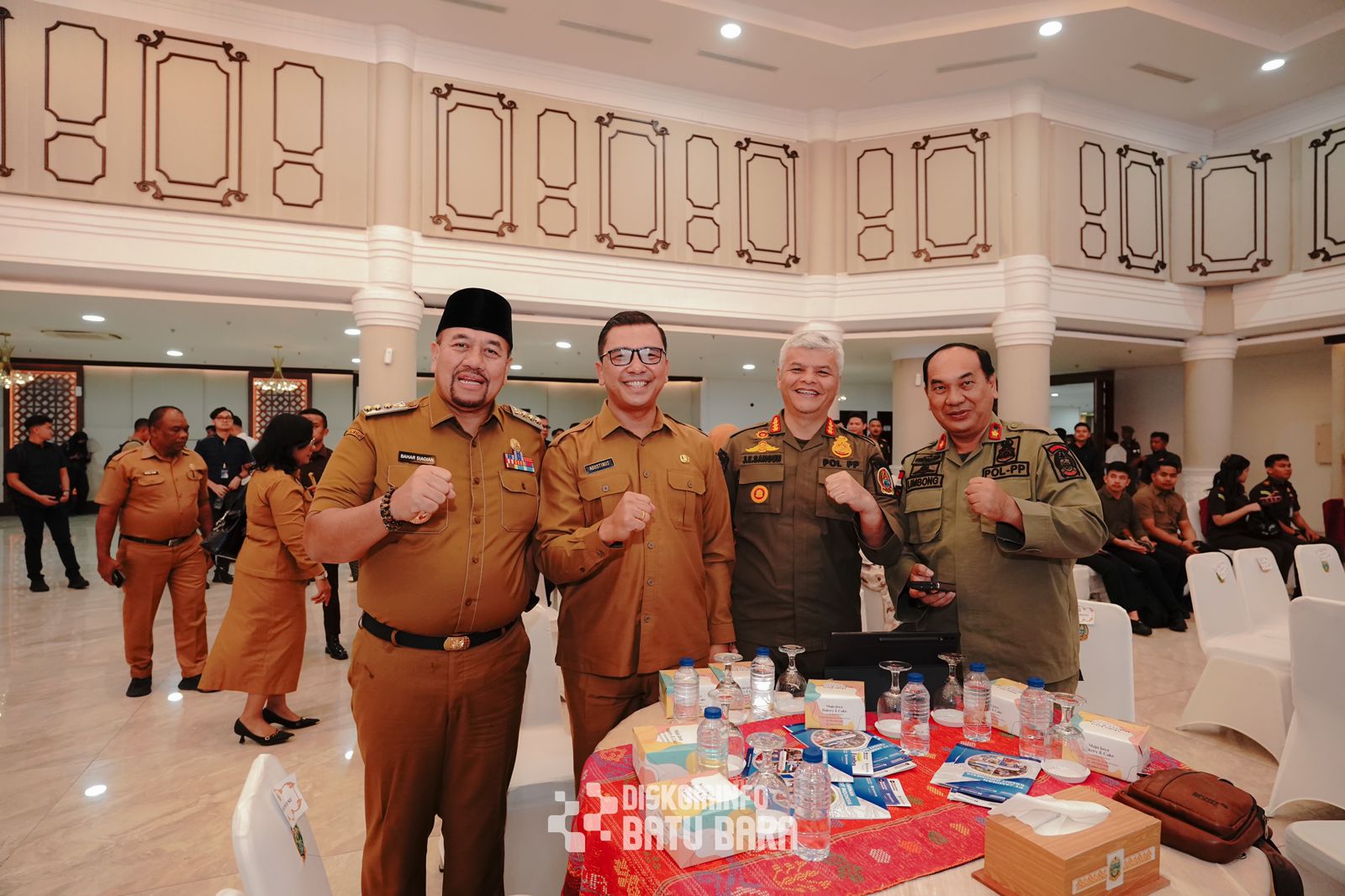 Bupati Batubara H. Baharuddin Siagian, S.H., M.Si saat hadiei  penandatanganan Memorandum of Understanding (MoU) antara Kejati Sumut dan Pemprovsu. (DISKOMINFO BATUBARA/SUMUT POS)