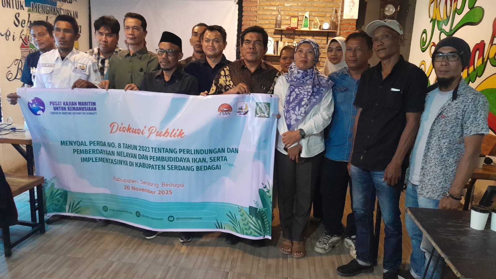 Anggota DPRD Sergai  Sutrisno bersama  perwakilan OPD  beserta undangan lainnya. ( Fadly/ Sumut Pos)