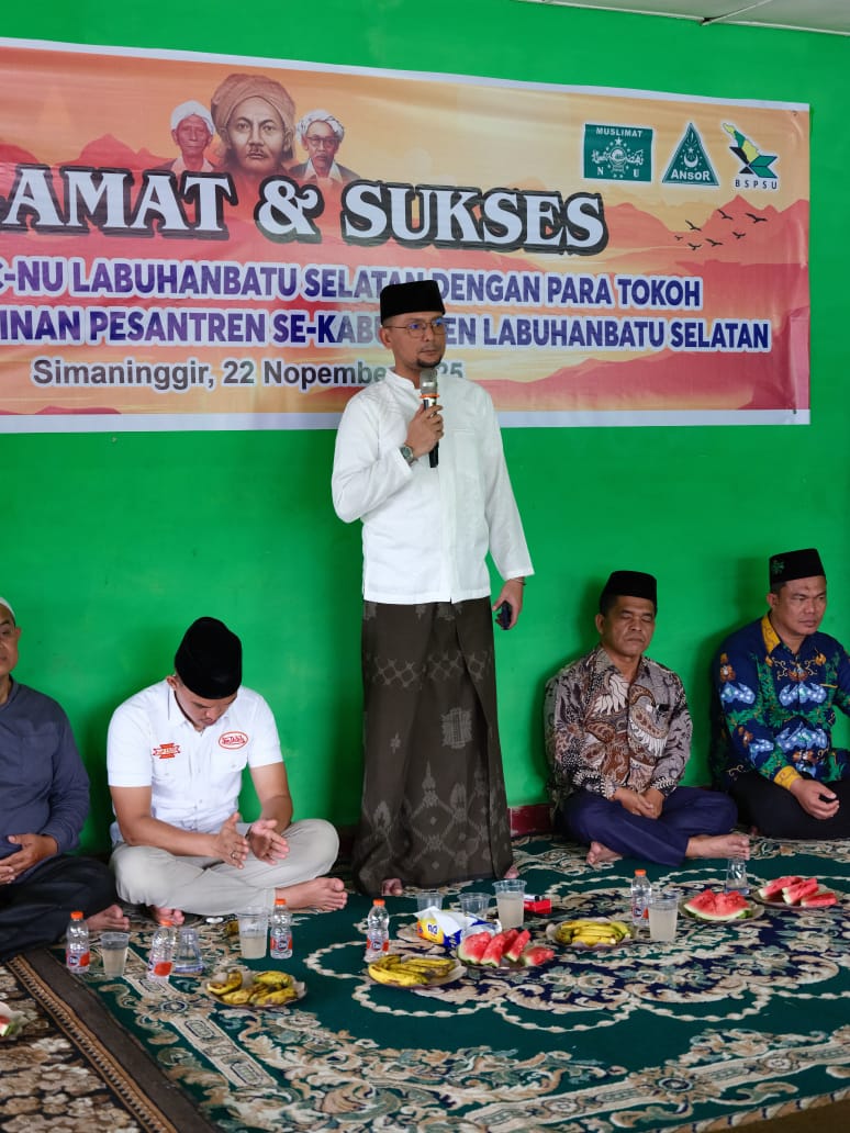 HADIR: Bupati Labusel, Fery Sahputra Simatupang saat mengjadiri Silaturahim PC NU dengan pimpinan pesantren se Labusel. (Dok: istimewa)