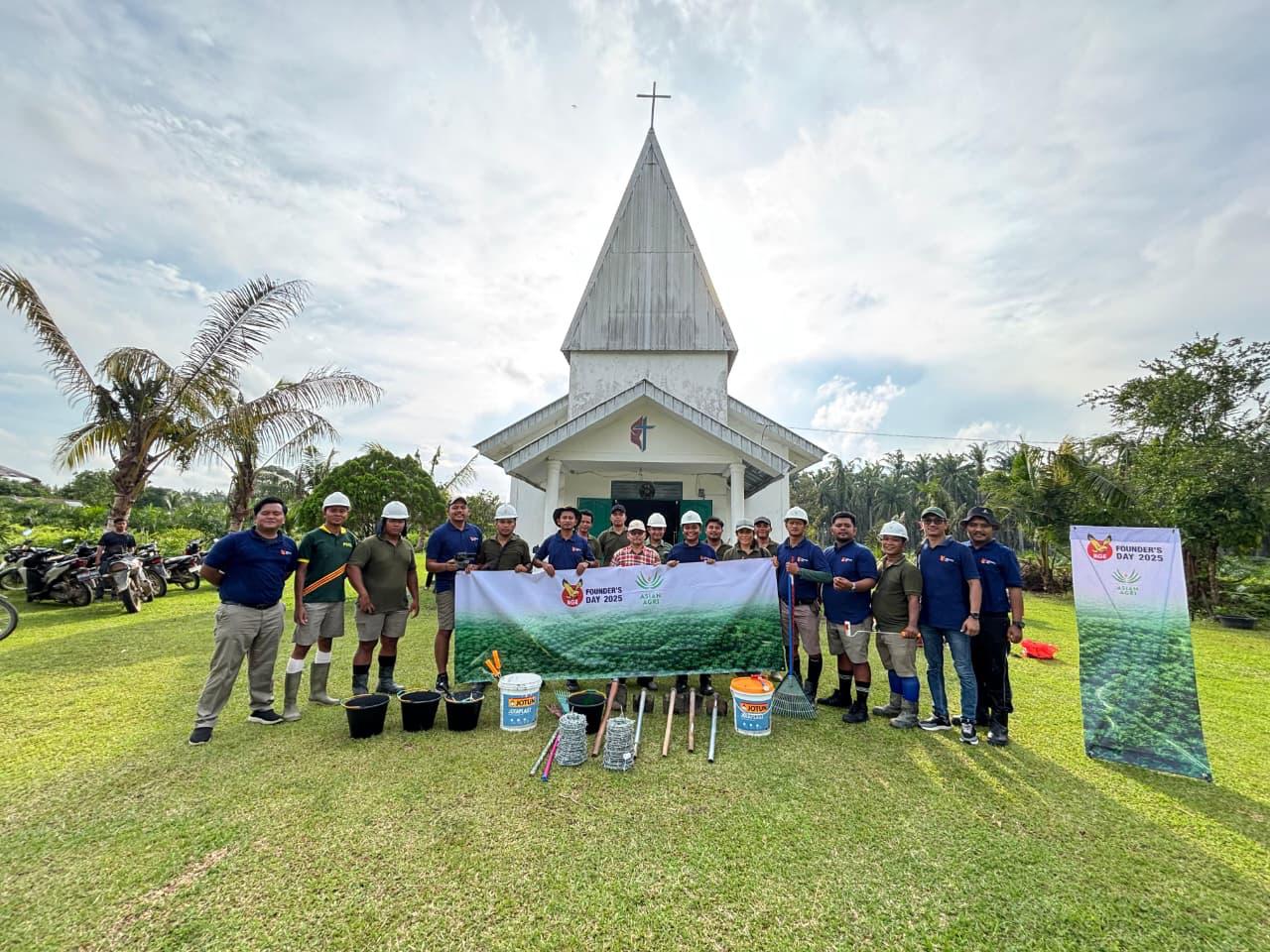Asian Agri melalui unit bisnis yang tersebar di Sumatera Utara, Riau dan Jambi menggelar serangkaian kegiatan sosial pada perayaan RGE Founder&rsquo;s Day (FD) 2025 yang berlangsung pada 3-21 November&nbsp;2025.