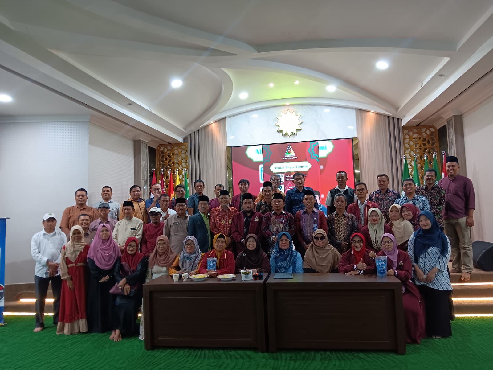 BINCANG: Forum Keluarga Alumni Ikatan Mahasiswa Muhammadiyah Sumatera Utara (FOKAL IMM Sumut) menggelar kegiatan Bincang Ekonomi dan Temu Alumni Lintas Generasi, Senin (24/11/2025). (Dok: istimewa)