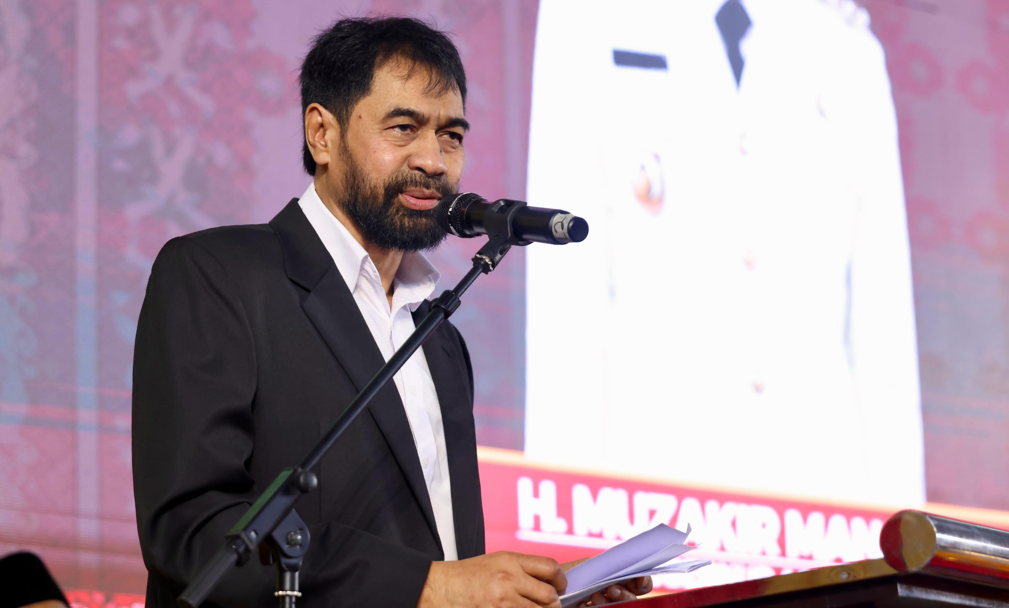 Gubernur Aceh,  Muzakir Manaf. (kabartamiang)