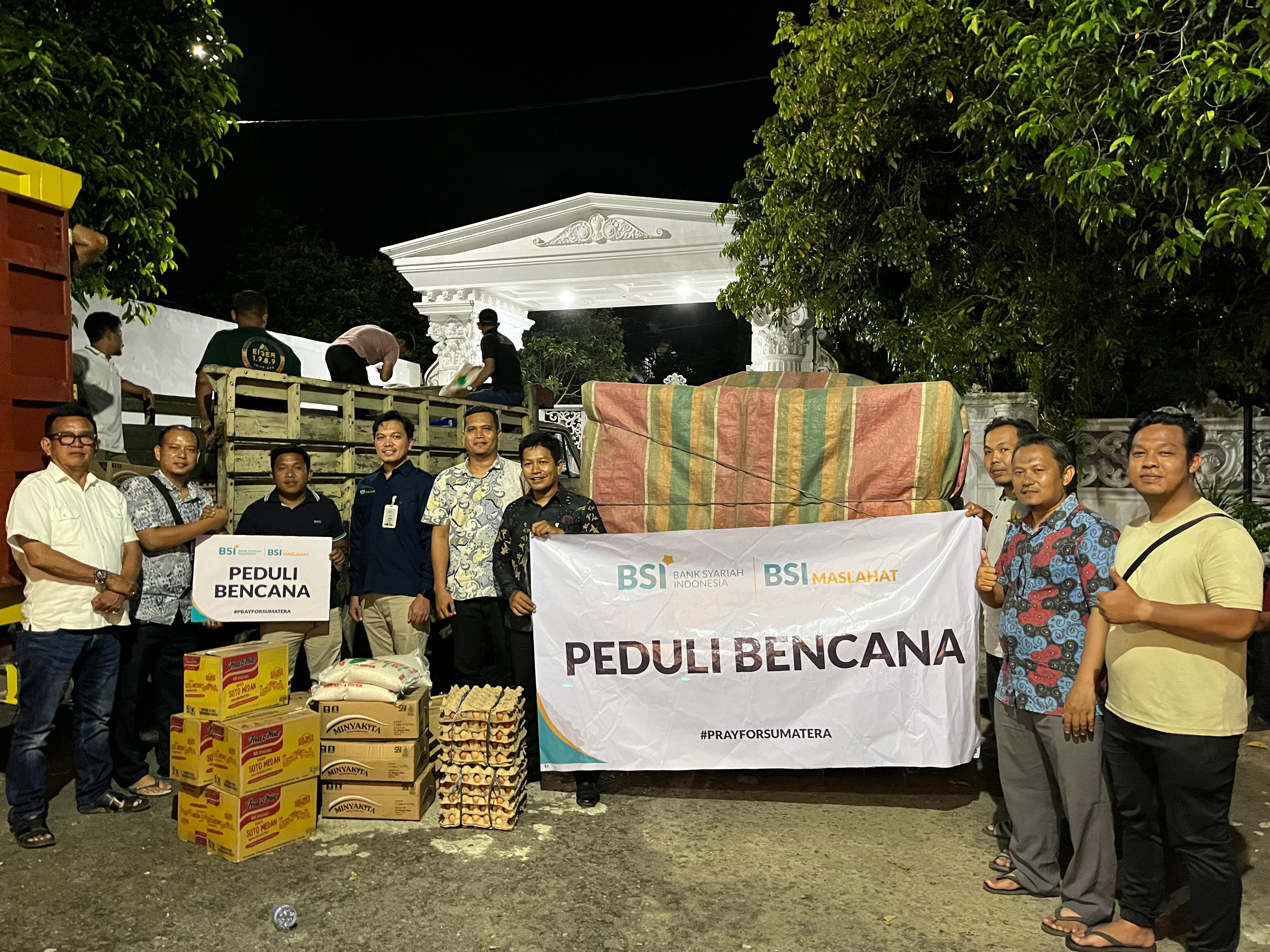 BSI salurkan bantuan bagi penyintas banjir di wilayah Sumatera Utara.