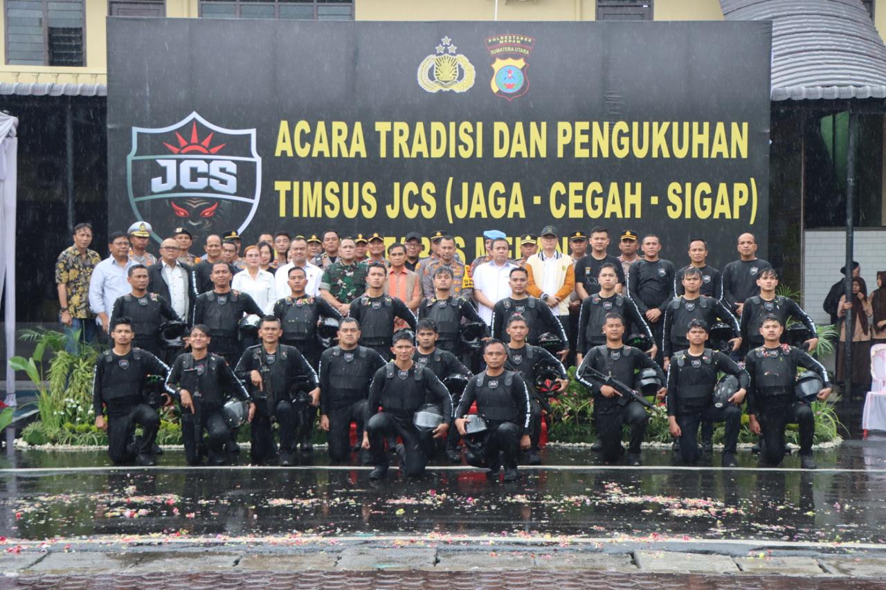 TIM: Anggota DPRD Medan, Zulkarnaen S.K.M saat menghadiri pembentukkan tim JCS Polrestabes Medan, beberapa waktu lalu. (Dok: istimewa)