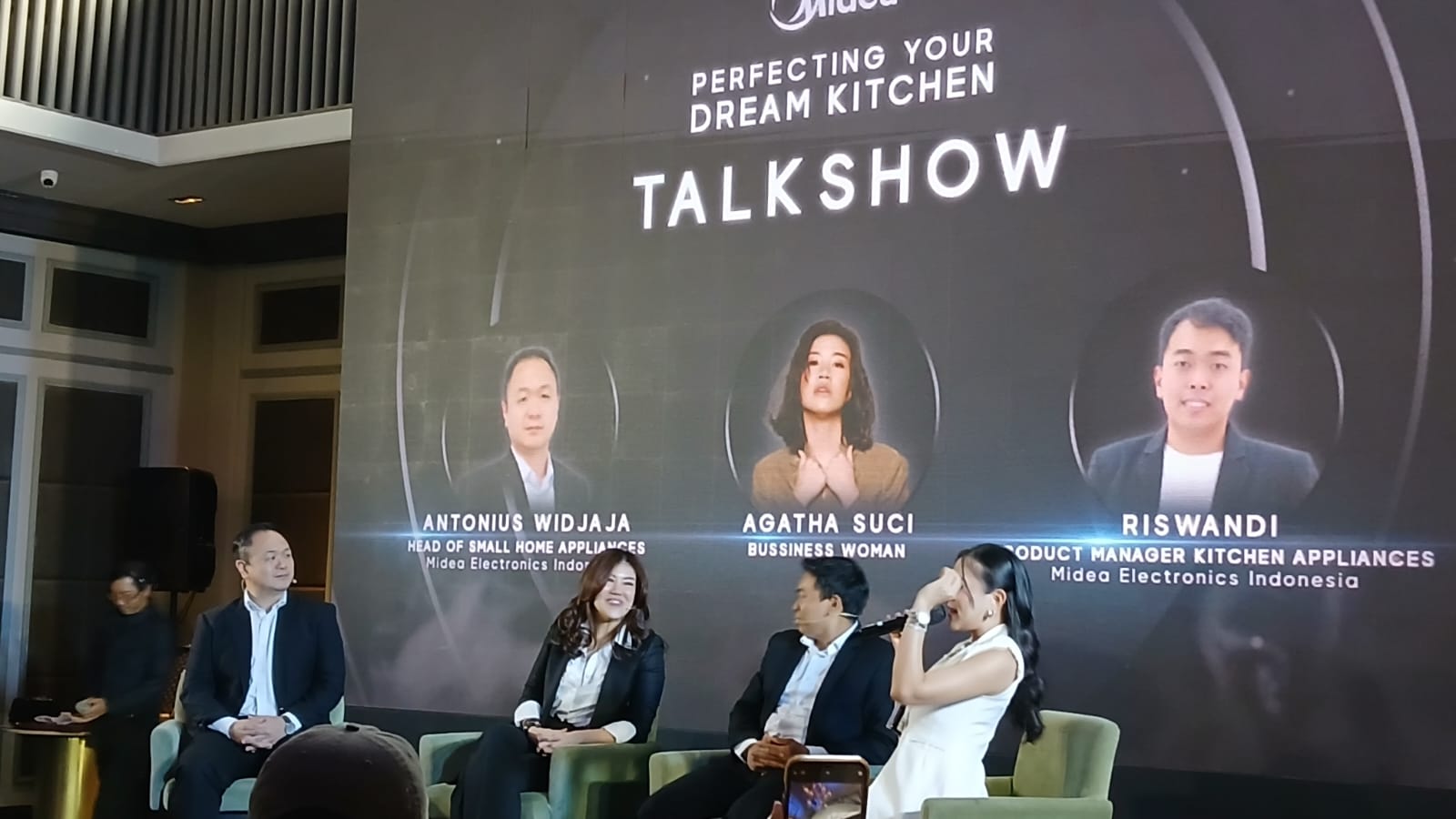 Peluncurkan Kitchen New Collection, Built-In Gas Hob dan Cooker Hood generasi terbaru, di Jakarta, Senin (8/12/2025). (ISTIMEWA/SUMUT POS)