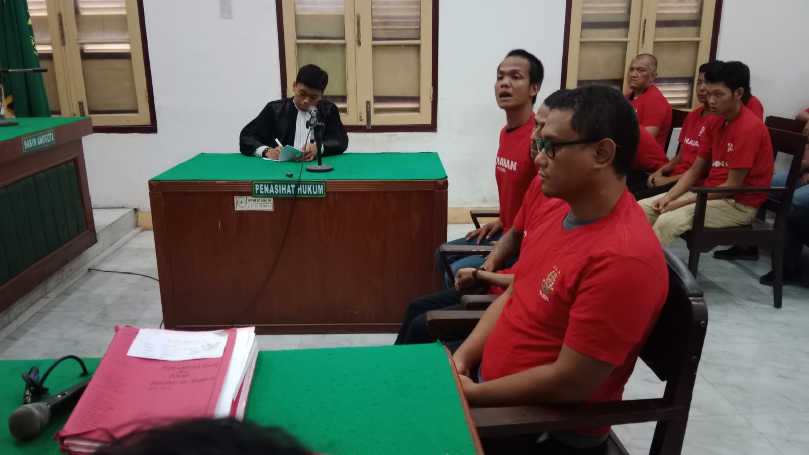 BACA: Majelis hakim PN Medan membacakan putusan terhadap anggota Polri, Amori Bate