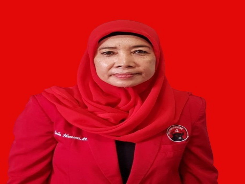 Anggota DPRD Kabupaten Labuhanbatu Selatan dari Fraksi PDI Perjuangan, Hj. Laila Hanum. (KHAIRUDDIN/SUMUT POS)