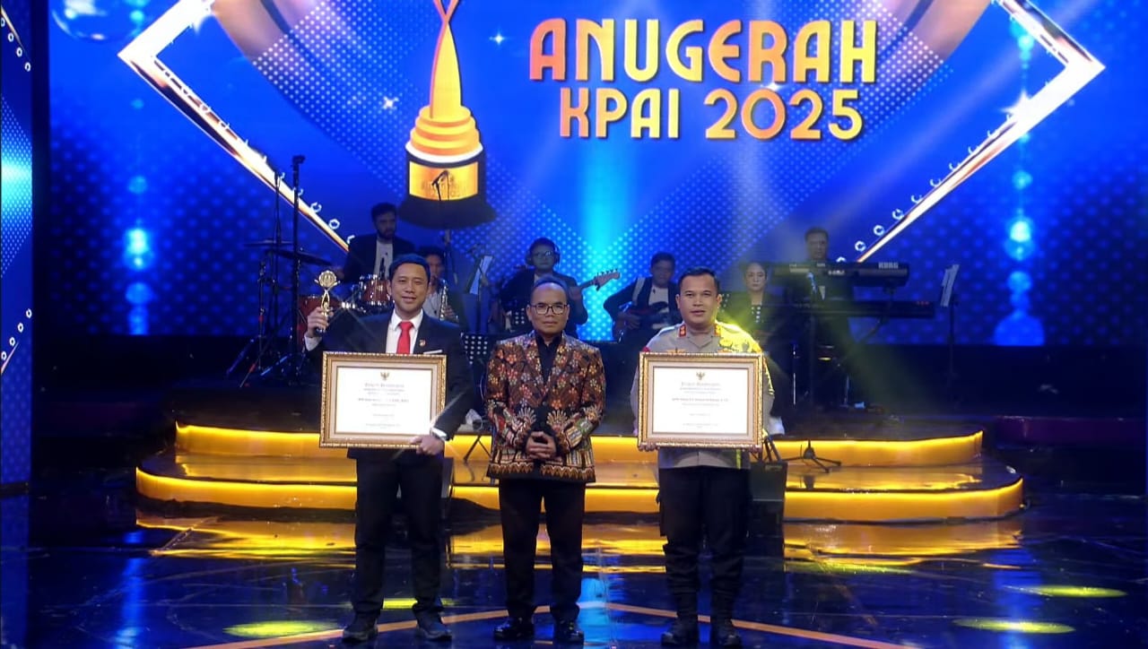 Kapolres Labusel AKBP Aditya S.P. Sembiring Raih Penghargaan Penegak Hukum Peduli Anak di Anugerah KPAI 2025. (ISTIMEWA/SUMUT POS)