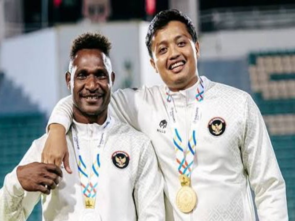 Abdul Hafiz (kanan) meraih emas di SEA Games 2025. (SEA Games 2025).