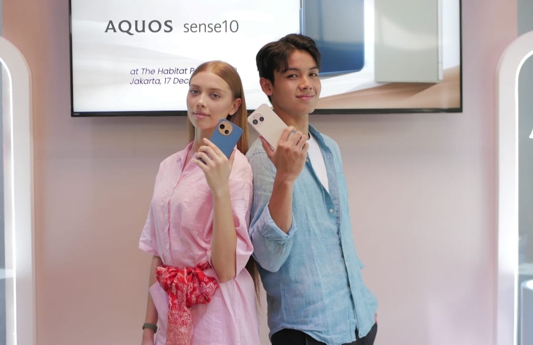 Sharp menghadirkan smartphone terbarunya, AQUOS sense10 dan AQUOS R10, yang dirancang dengan pendekatan teknologi dan desain khas Jepang. (Foto : Sharp)