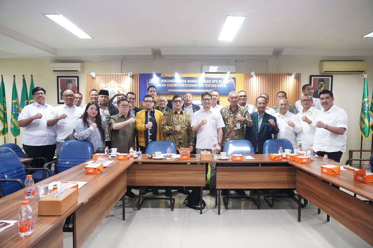 Tim Kerja Badan Legislasi DPR-RI berkunjung ke Kadin Sumatera Utara dalam rangka Penyusunan RUU Tentang Kadin . (Foto : Kadin Sumut)