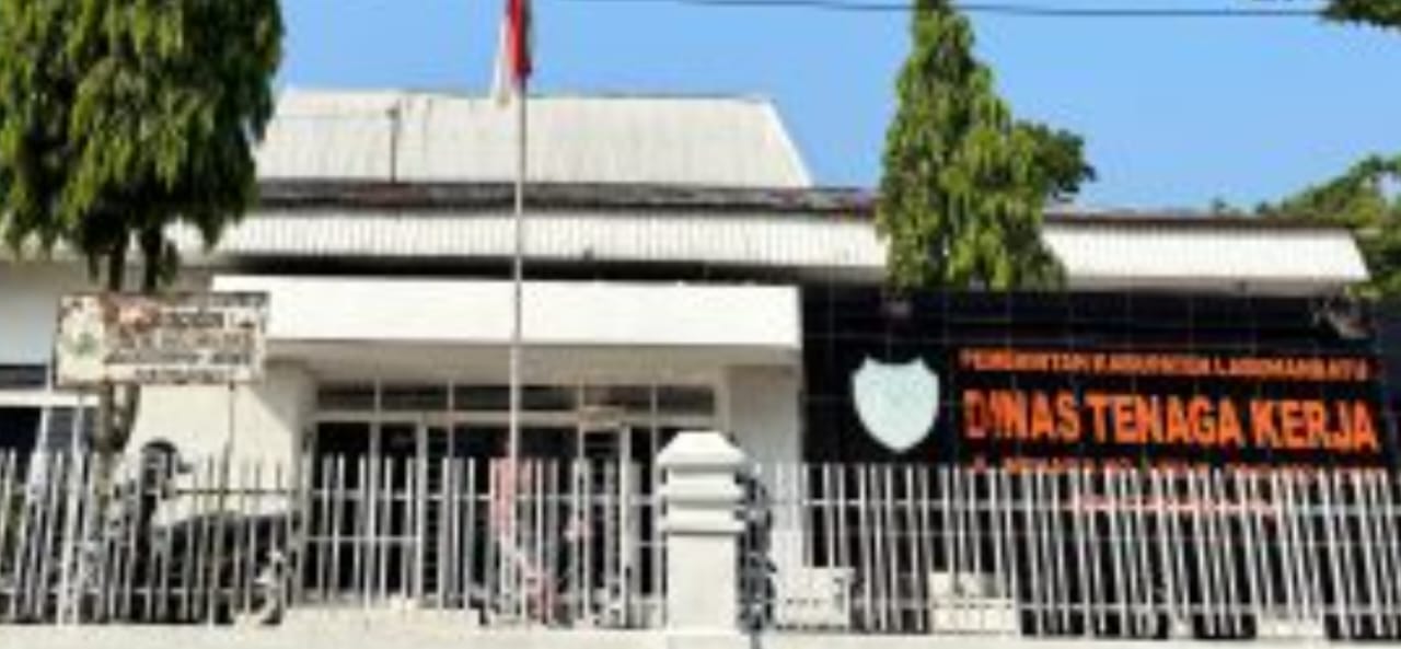 Kantor Disnaker Labuhanbatu di jalan Menara Rantauprapat (ist)