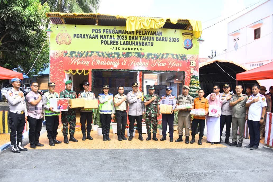 Asri Tarigan/Sumutpos) Dalam Rangka Menyambut Nataru, Wakil Bupati H. Samsul Tanjung bersama Kapolres Labuhanbatu lakukan pengecekan Pos Pam di Labura.