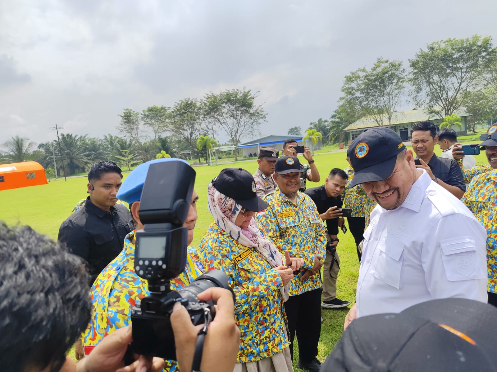 BUKA: Bupati Batubara Baharuddin Siagian, saat pembukaan pendidikan bela negara, di Batalyon 126 KCK Sei Balai Batubara, Senin (289/12/2025). (Dok: Liberti H Haloho/Sumut Pos)
