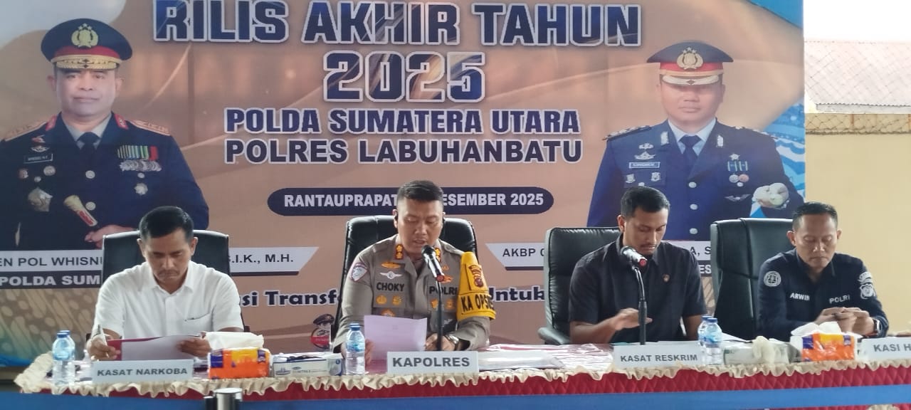 PAPARAN: Polres Labuhanbatu melakukan pemaparan kasus selama tahun 2025 (Dok: Fajar/Sumut Pos)
