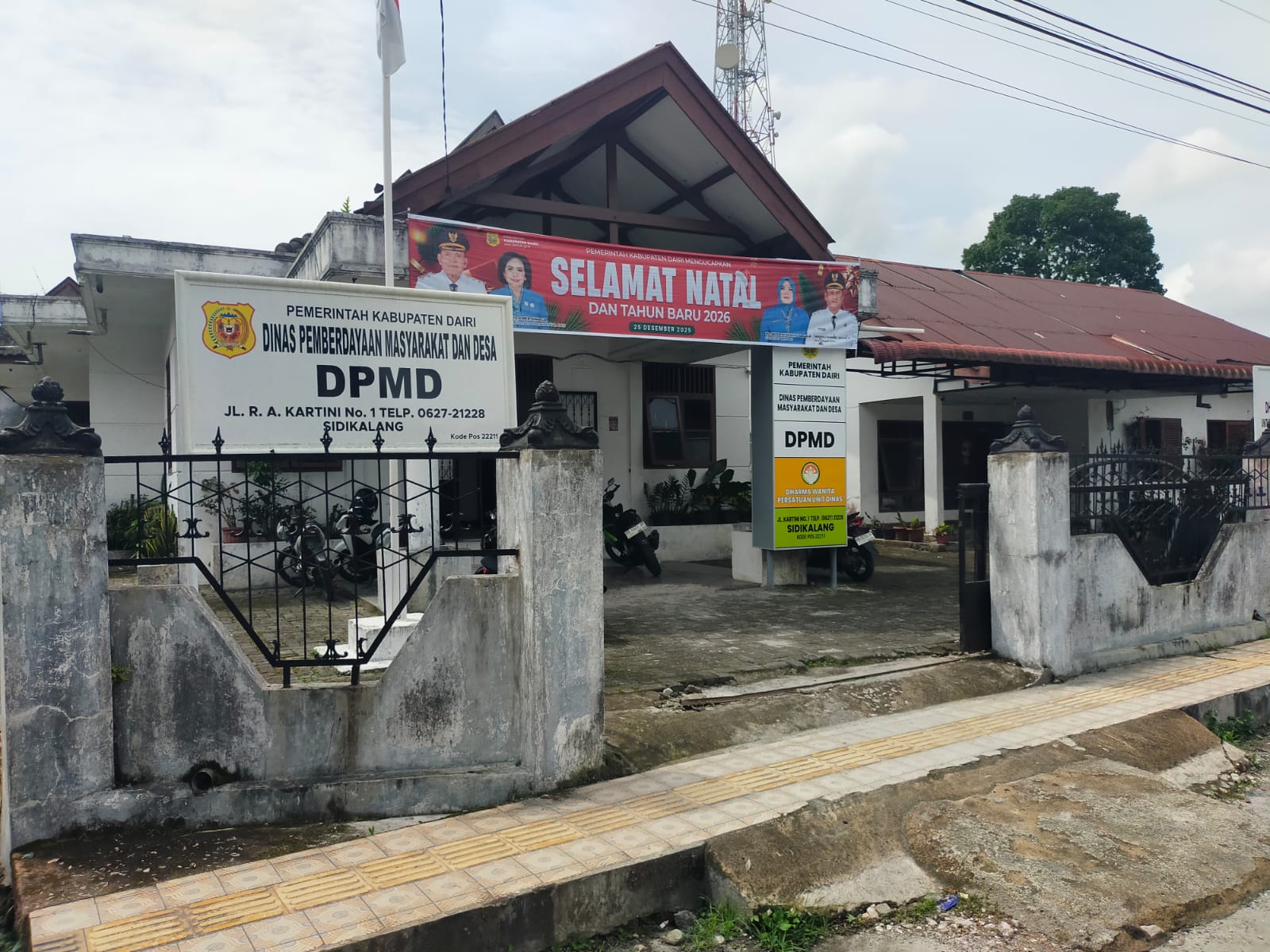 Kantor Dinas Pemberdayaan Masyarakat dan Desa Dairi. (RUDY SITANGGANG/SUMUT POS.)
