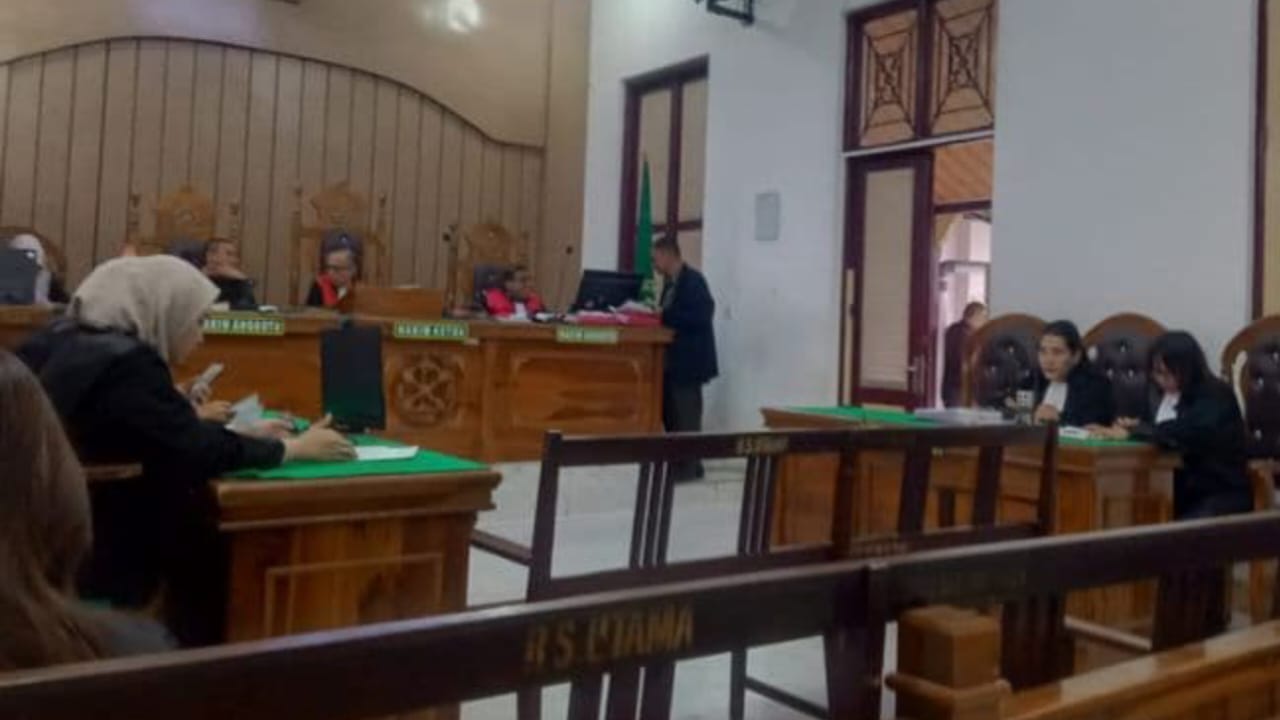 DAKWAAN: JPU membacakan dakwaan terhadap dua terdakwa secara virtual di PN Medan, Kamis (8/1). (Dok: istimewa)
