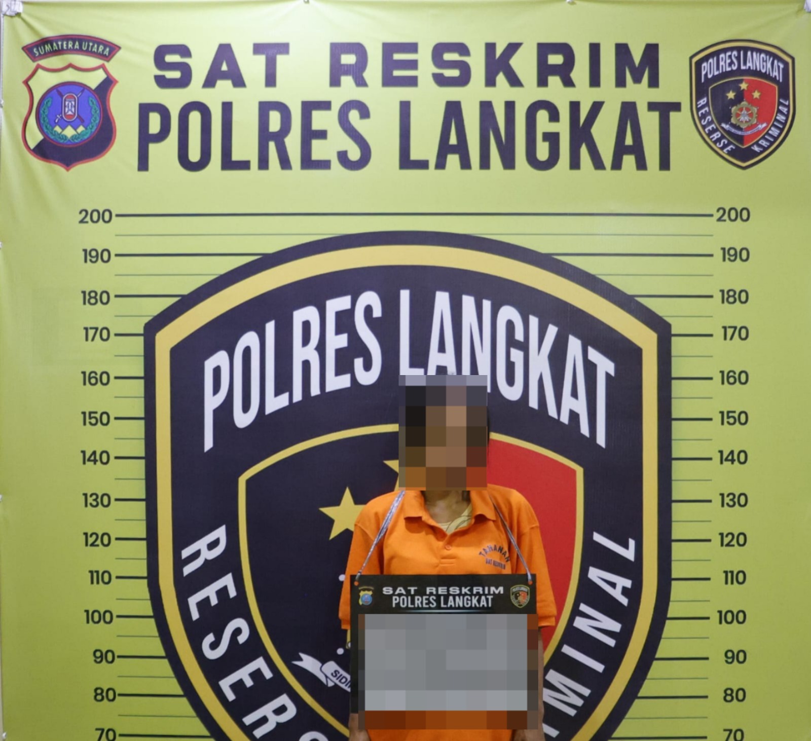 SS, ibu yang buang bayinya saat diamankan di Polres Langkat.