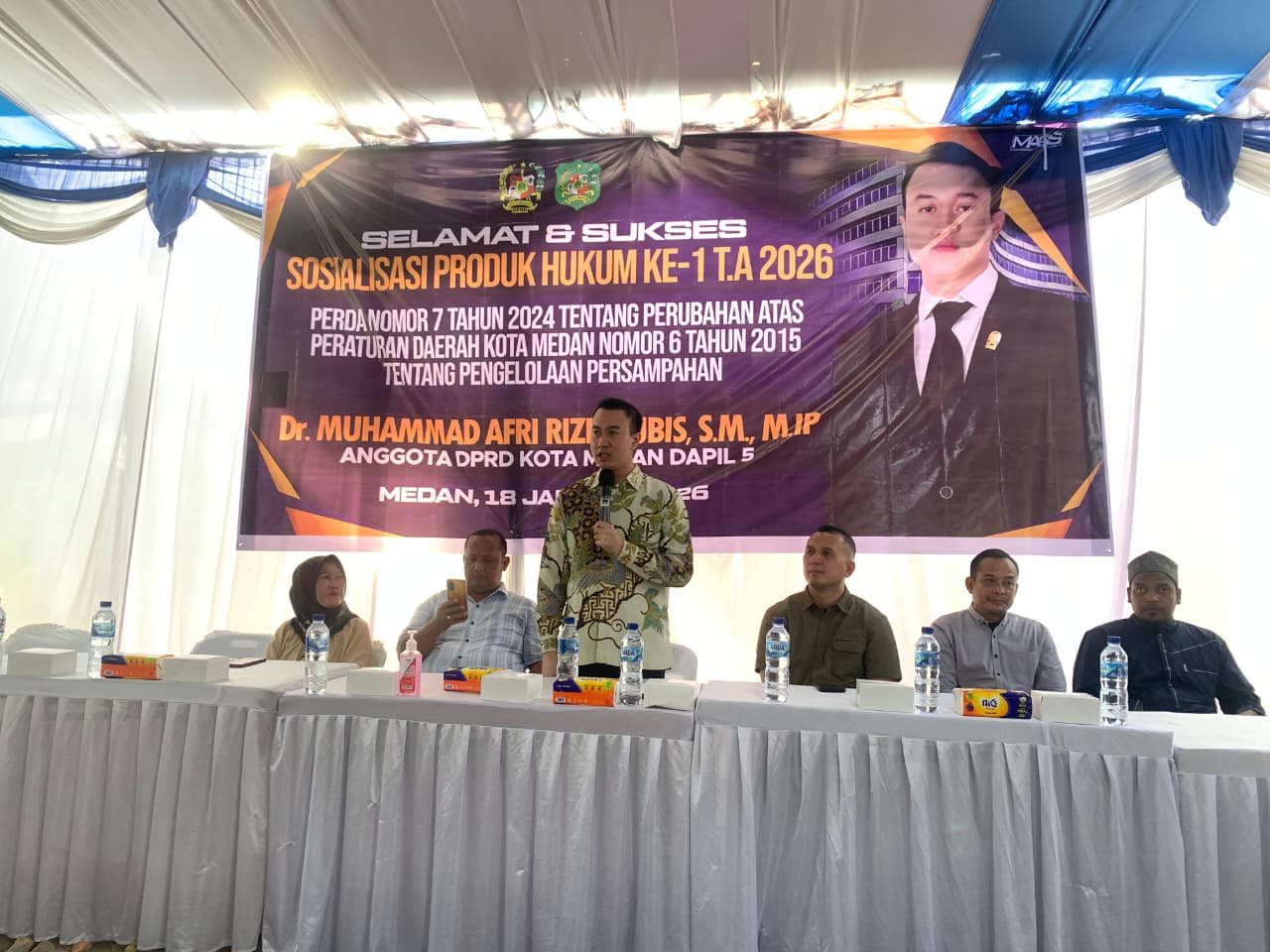 Anggota DPRD Kota Medan Fraksi Partai NasDem, Dr. M. Afri Rizki Lubis SM M.IP saat menggelar Sosialisasi Peraturan Daerah (Perda) Kota Medan No.7 Tahun 2024. (ISTIMEWA/SUMUT POS)