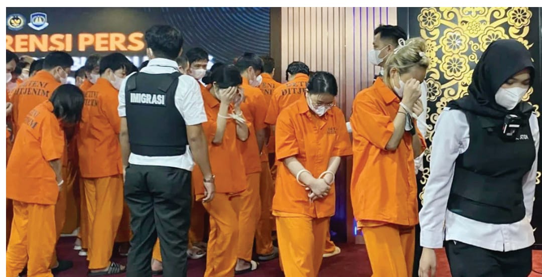 Sebanyak 27 WNA diciduk dari sejumlah lokasi berbeda di wilayah Gading Serpong, Kabupaten Tangerang, dan Bumi Serpong Damai, Tangerang Selatan.(ISTIMEWA/SUMUT POS)