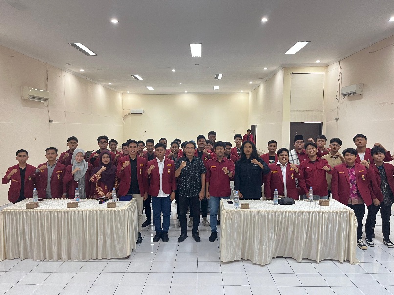 SUKSES: DPD IMM Sumatera Utara sukses menggelar kegiatan Sekolah Intelektual Kader Politik yang dirangkai dengan Stadium General, menghadirkan Yasyir Ridho sebagai pemateri utama. (Dok: istimewa)