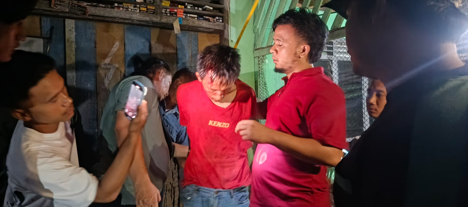 Terduga  pelaku pencurian mengaku bernama Rizki, warga Mangkai Lama Dusun V saat diamankan. (LIBERTI/SUMUT)
