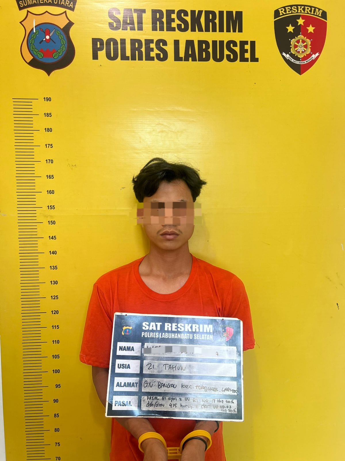 satu dari dua pelaku kekerasan seksual terhadap anak di Labusel diamankan. (KAIRUDDIN/SUMUT POS)