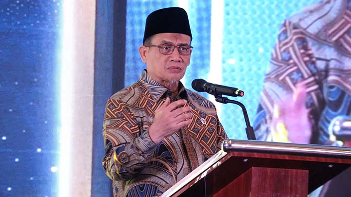 Wakil Menteri Agama, Romo H. R. Muhammad Syafi&rsquo;i. (koropak)