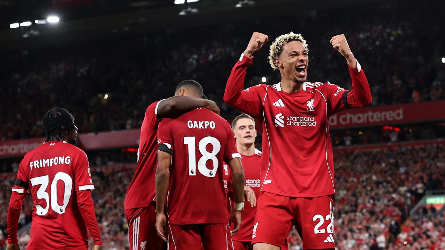 Hugo Ekitike, striker Liverpool melakukan seleberasi usai mencetak gol. (liverpoolfc)