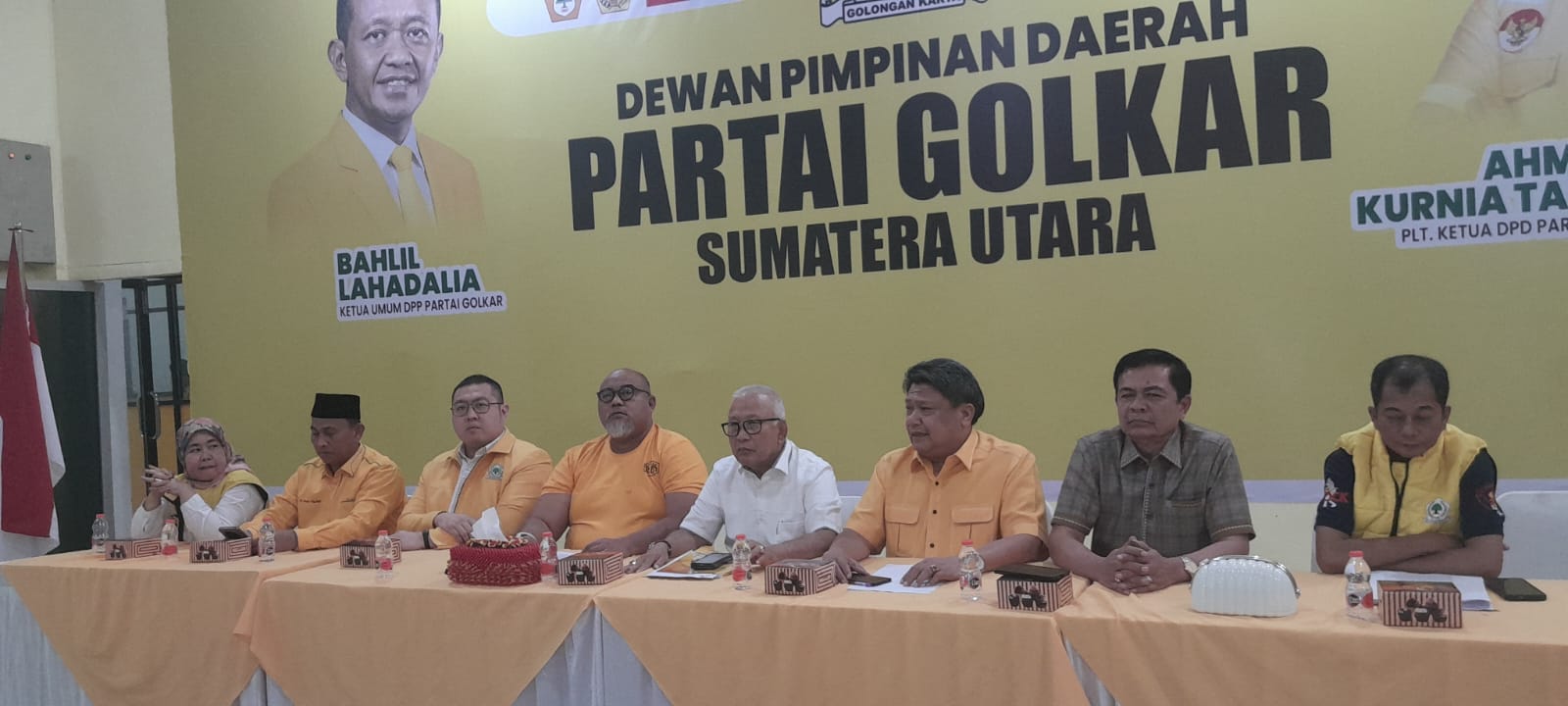 PERS: Temu Pers di Kantor DPD Partai Golkar Sumut, Jalan Wahid Hasyim Medan, Selasa (3/2). (Dok: Dewi Syahruni Lubis/Sumut Pos)