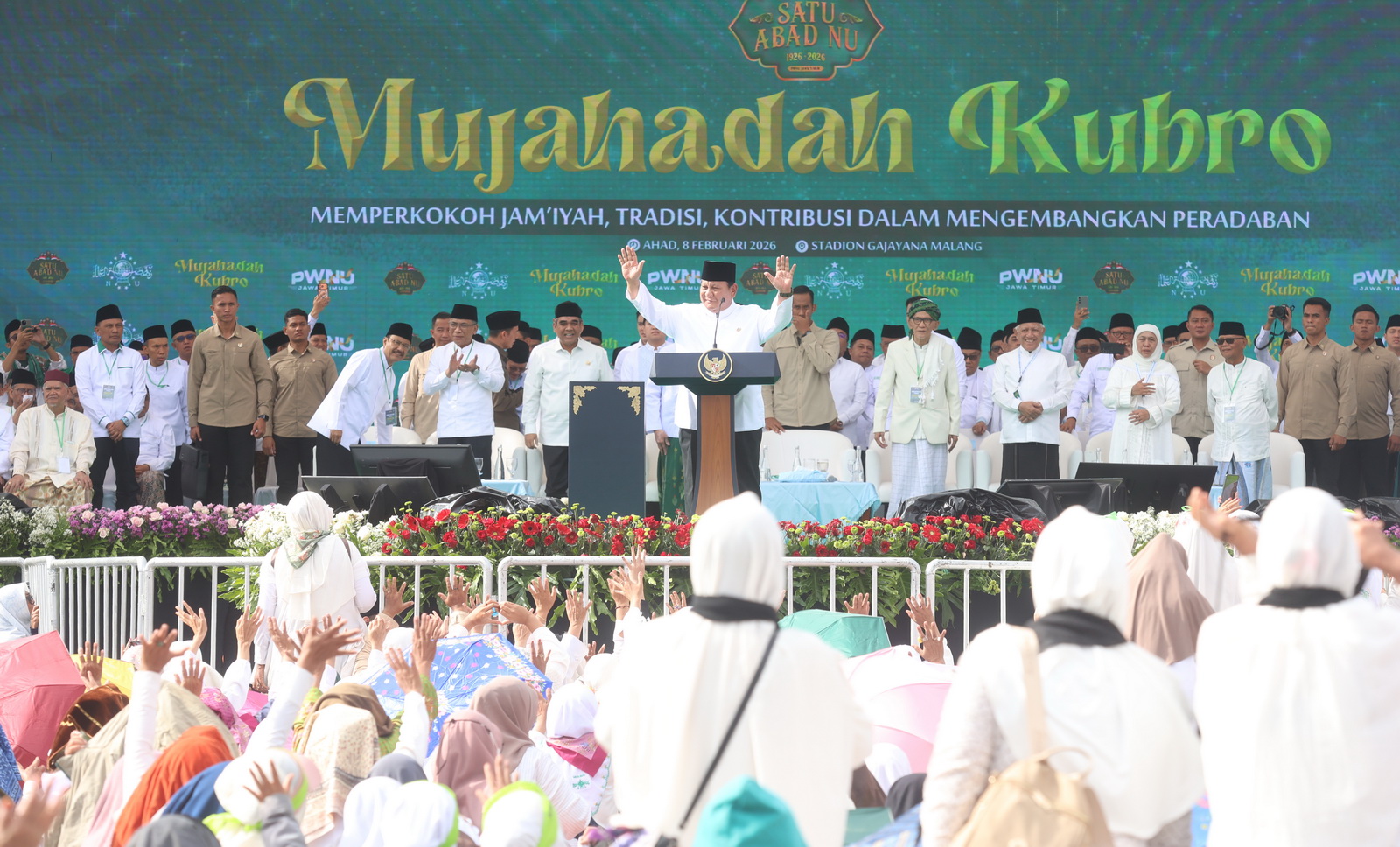 Presiden RI Prabowo saat menghadiri Mujahadah Kubro Satu Abad NU di Stadion Gajayana, Malang, Jawa Timur. (JAWA POS/SUMUT POS)