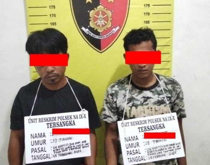 Kedua tersangka RS dan ZT ditangkap polisi terlibat kasus narkoba (Fajar/Sumut Pos)