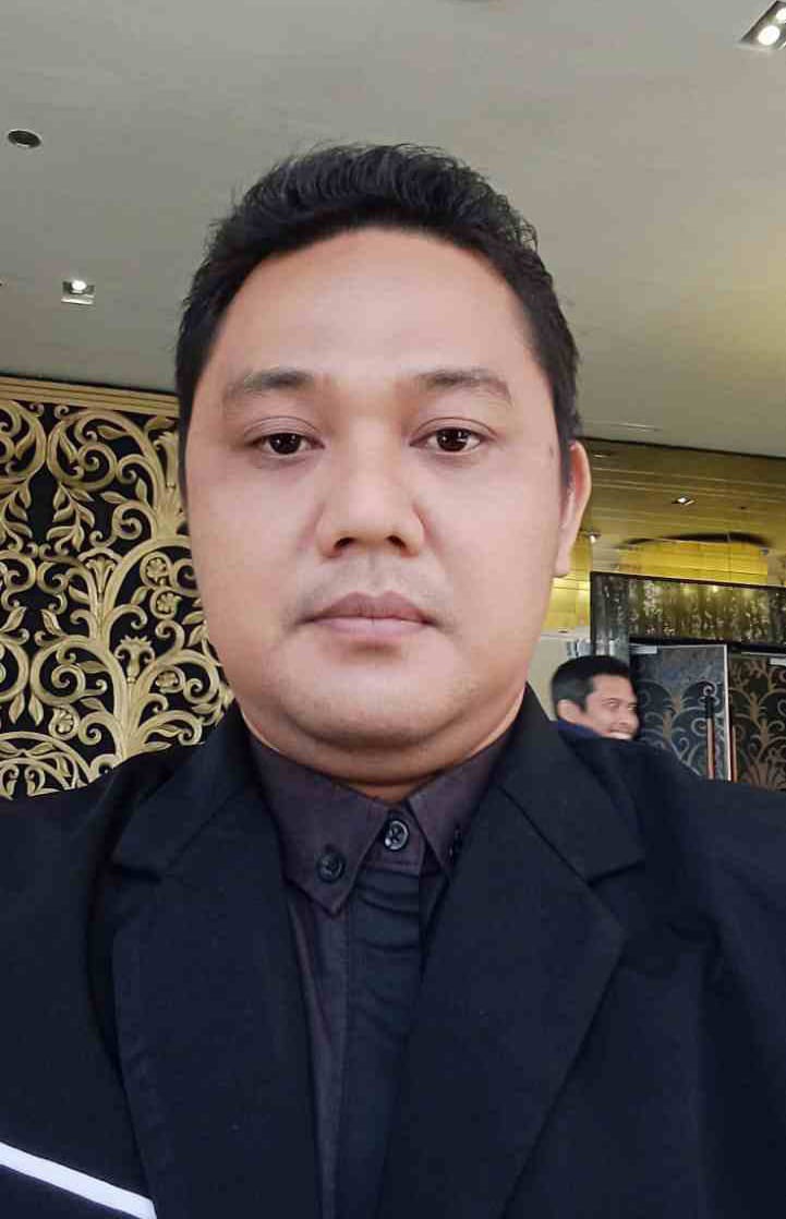Ketua Yayasan Lembaga Bantuan Hukum Cerdas Nusantara Indonesia (YLBH-CNI), Khairul Abdi Silalahi, S.H, M.H, (Liberti H Haloho/Sumut Pos.)