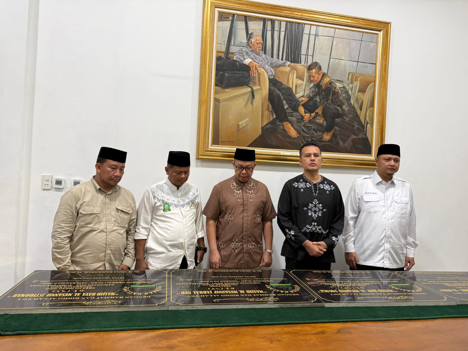 RESMI: Ketua Yayasan Haji Anif Musa Rajekshah meresmikan empat masjid yang telah dibangun di Kepulauan Nias, Selasa (17/2/2026). (Dok: istimewa)